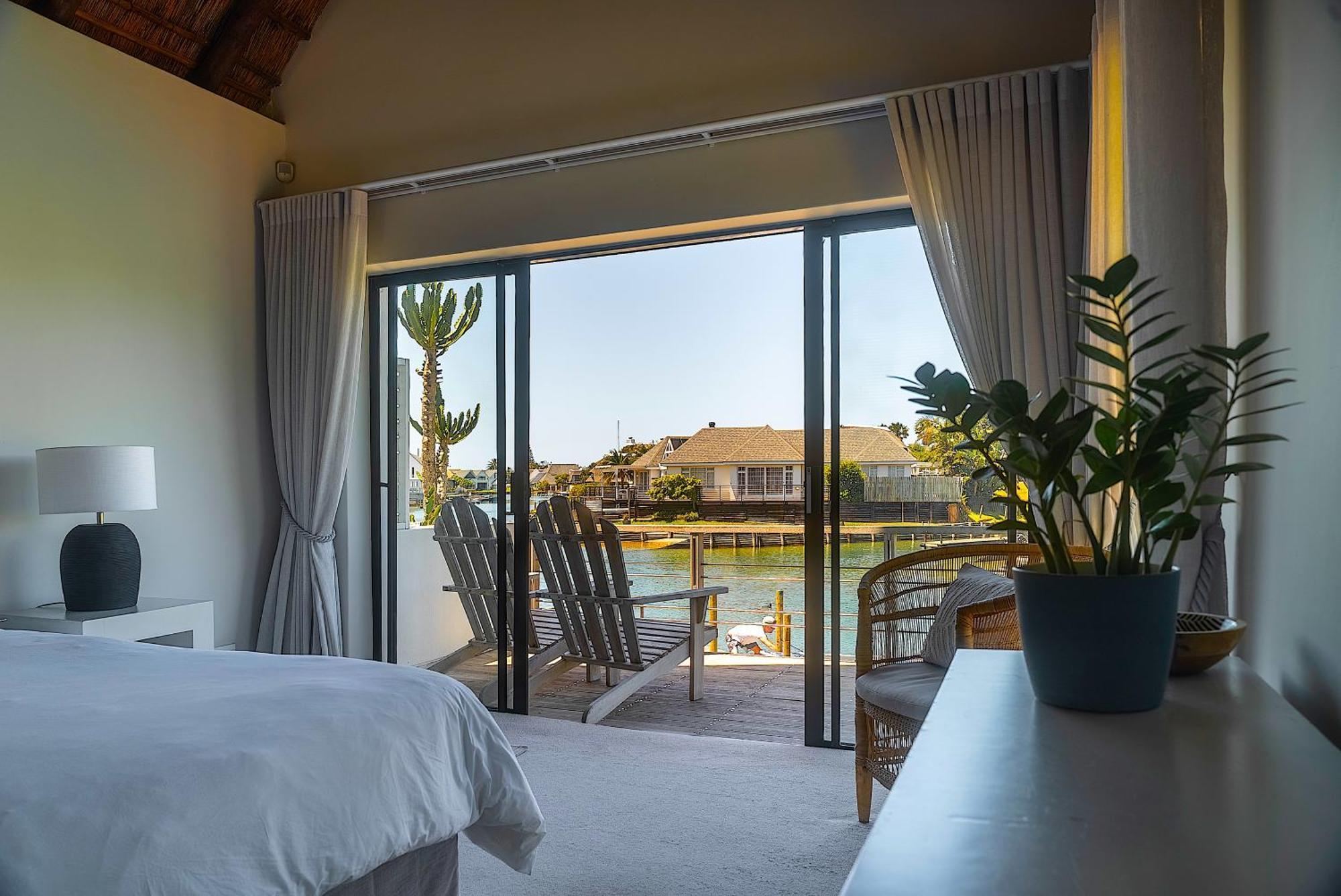 Canal Guest House - Waterfront Boutique Bed & Breakfast - Solar Power St Francis Bay Exterior photo