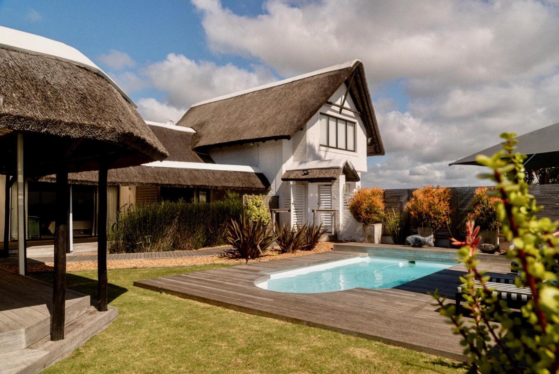 Canal Guest House - Waterfront Boutique Bed & Breakfast - Solar Power St Francis Bay Exterior photo